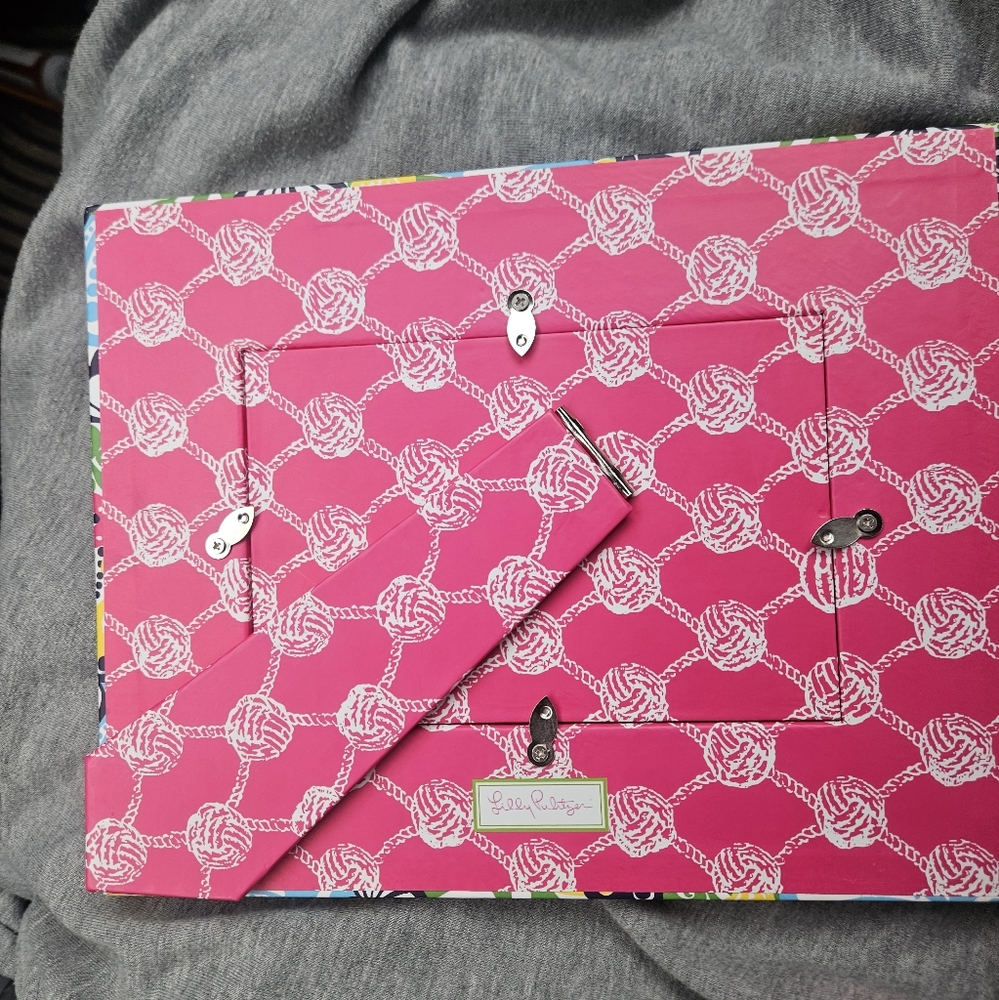 FREE Lily Pulitzer picture frame 4 x 6 seashells starfish design - Picture 5 of 5